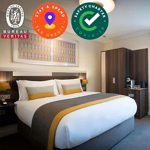 7, Centre 4* Dublín